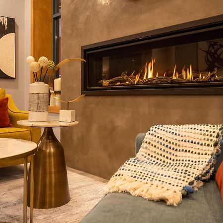 Alpenglow Lodge Family Studio With Murphy Bed By Mva Γουίστλερ Εξωτερικό φωτογραφία